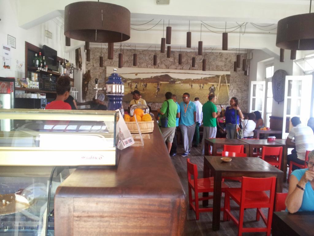 Casa Cafe Mindelo Otel Dış mekan fotoğraf